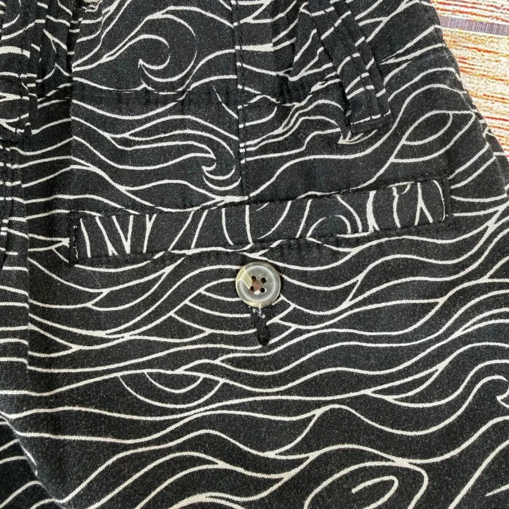 Arizona Jean Co Boys Size 10 Classic Fit Shorts Black White Wave‎ Print Cotton